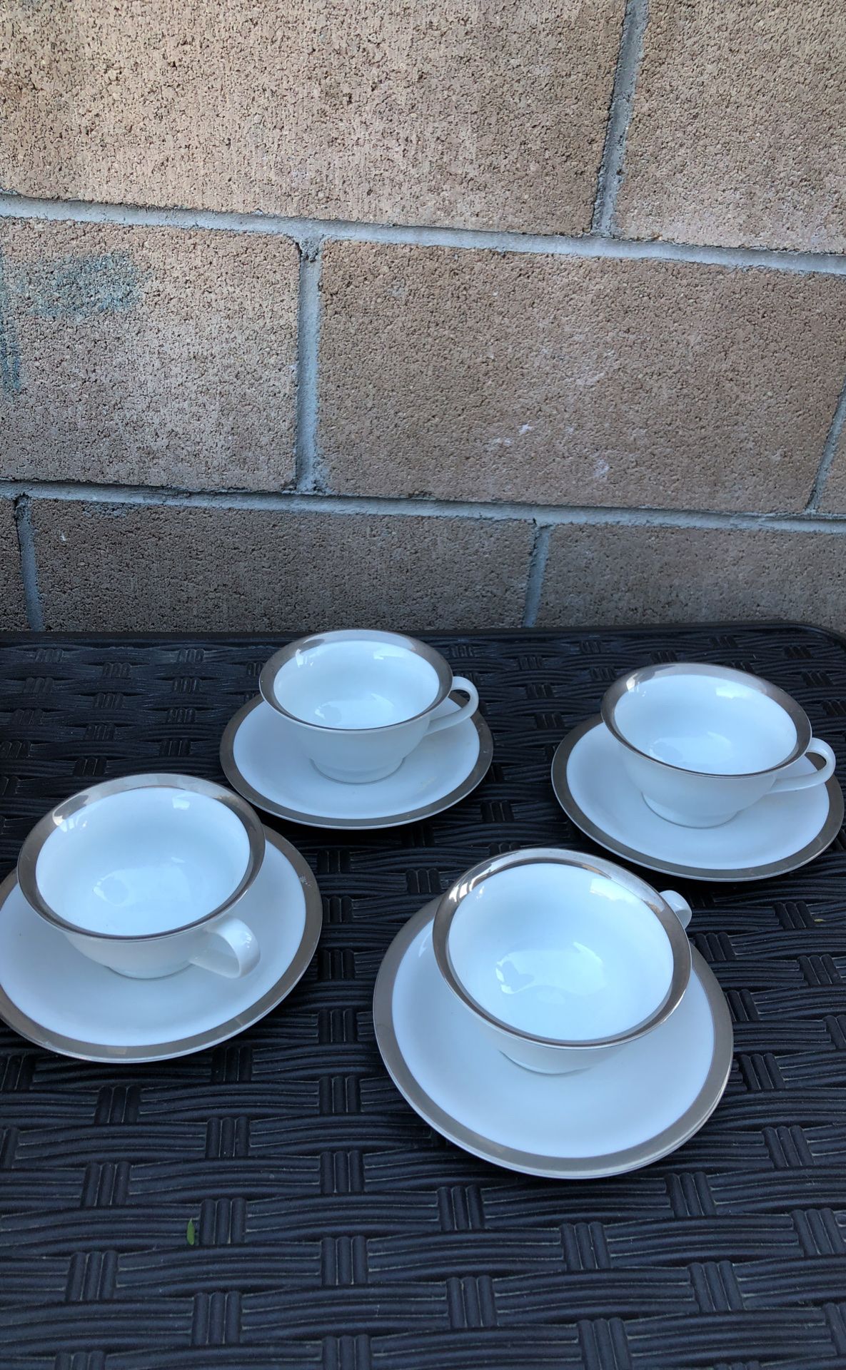 Pottery Barn set of 12 Cups and Saucers Kitchen & Dining