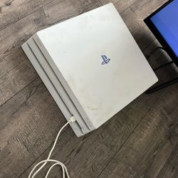 PS4 Slim pro 