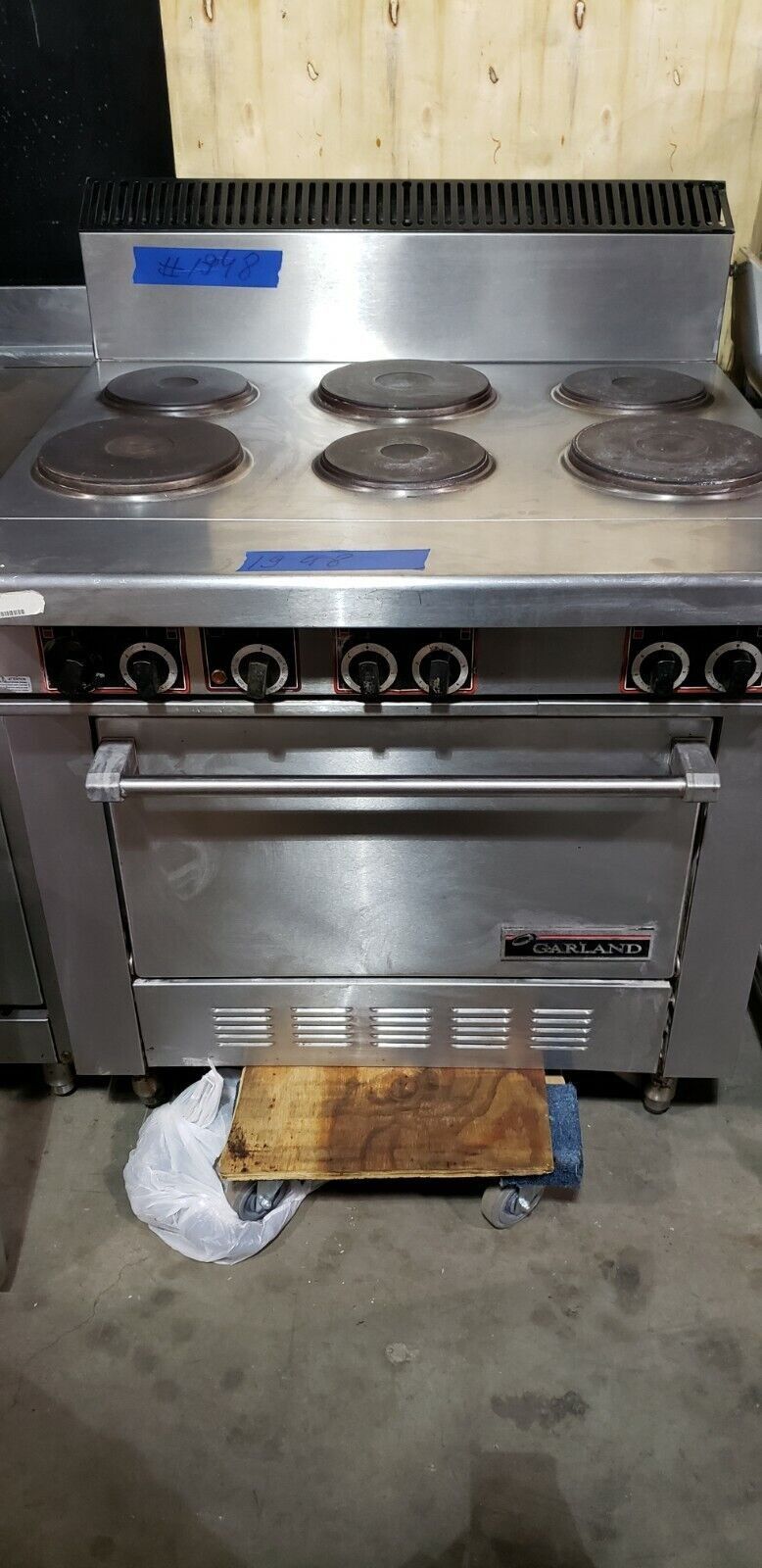 Garland 6 Burner oven Electric Restaurant Range Model SS686 #1948