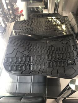 4 dr Jeep Wrangler mats