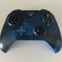 Custom Xbox Wireless Controller – Blue Cam