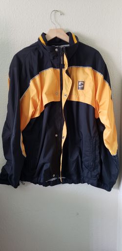 Brooks Running Shoes mens windbreaker jacket