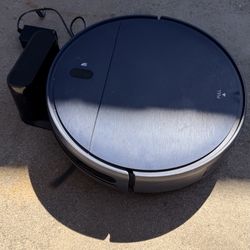 Roobot vacuum
