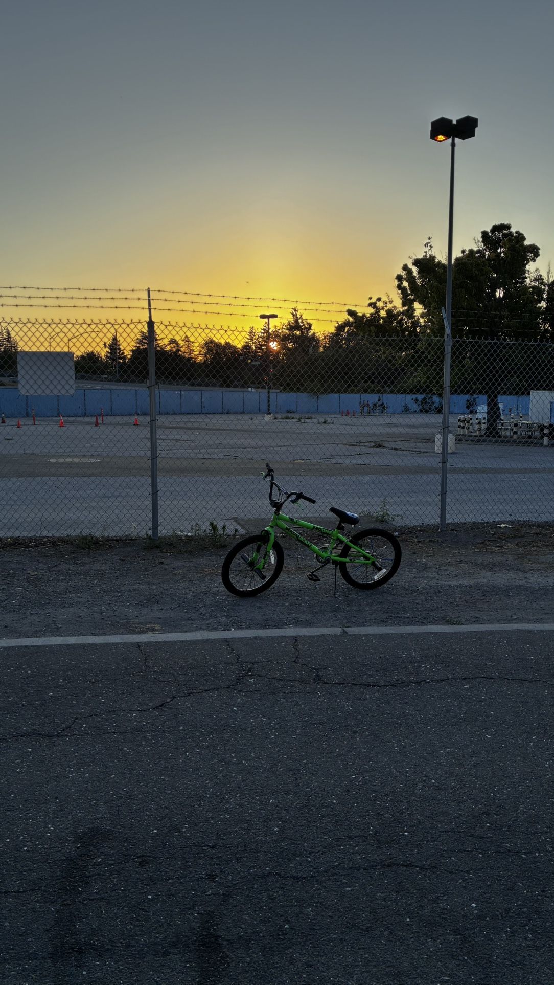 20" BMX Bike (TRADES ONLY)