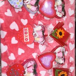 Valentine’s Day Gifts 