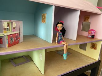 Doll House For Barbies Or Others Dolls