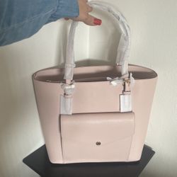 Gorgeous Michael Kors Large Purse 