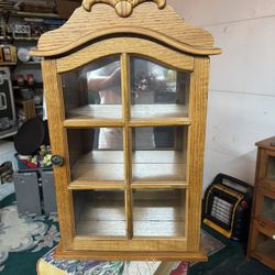 Free Wooden Display Cabinet 