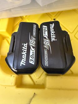 2 batteries makita 4.0ah