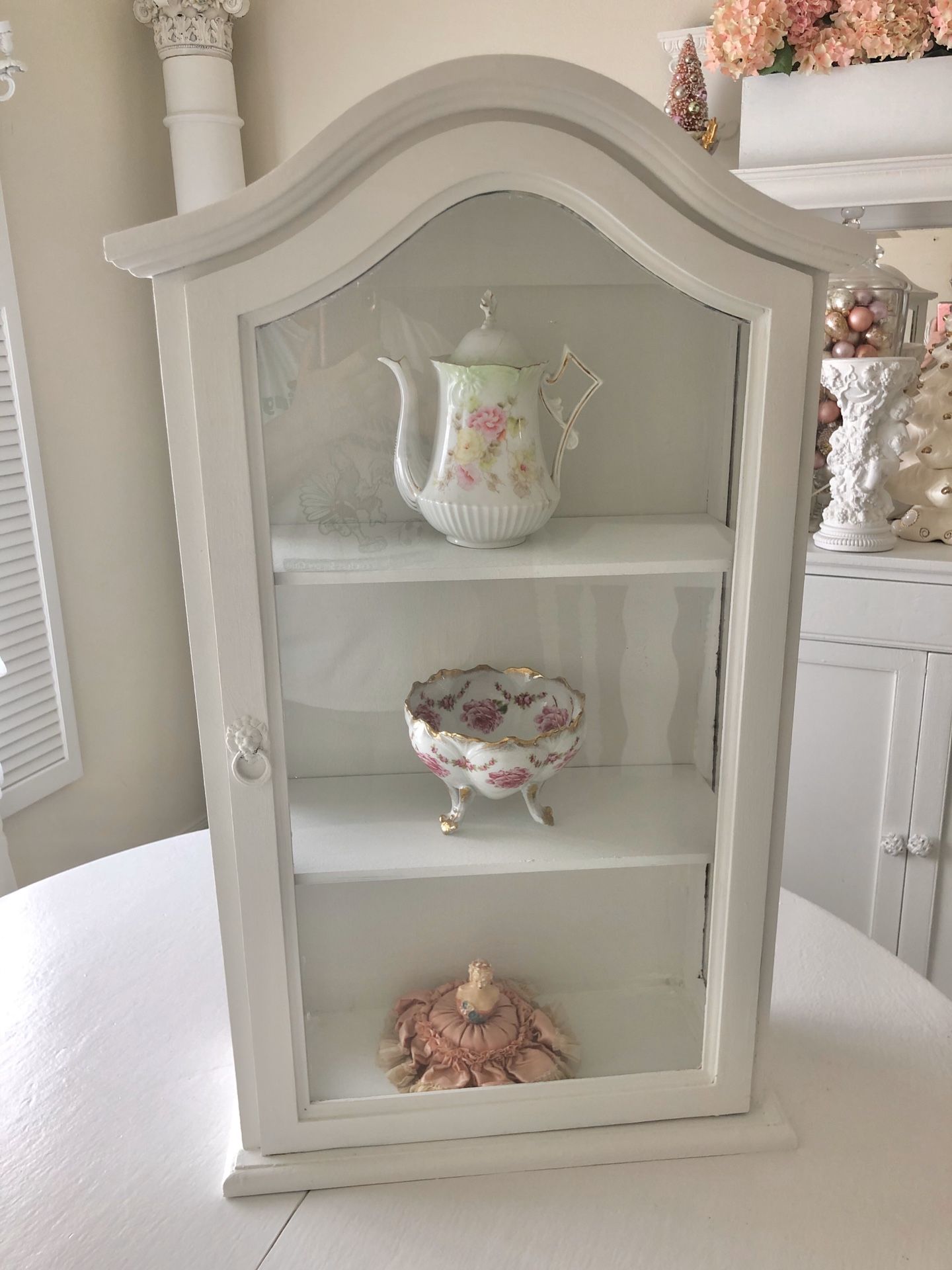 Beautiful vintage shabby chic cottage hanging wall curio cabinet