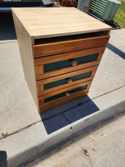 Free dresser