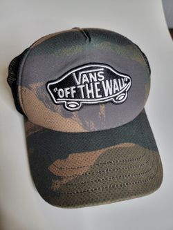 VANS "OFF THE WALL" TRUCKER HAT 