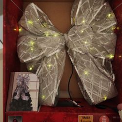 LED Tree Top Bow