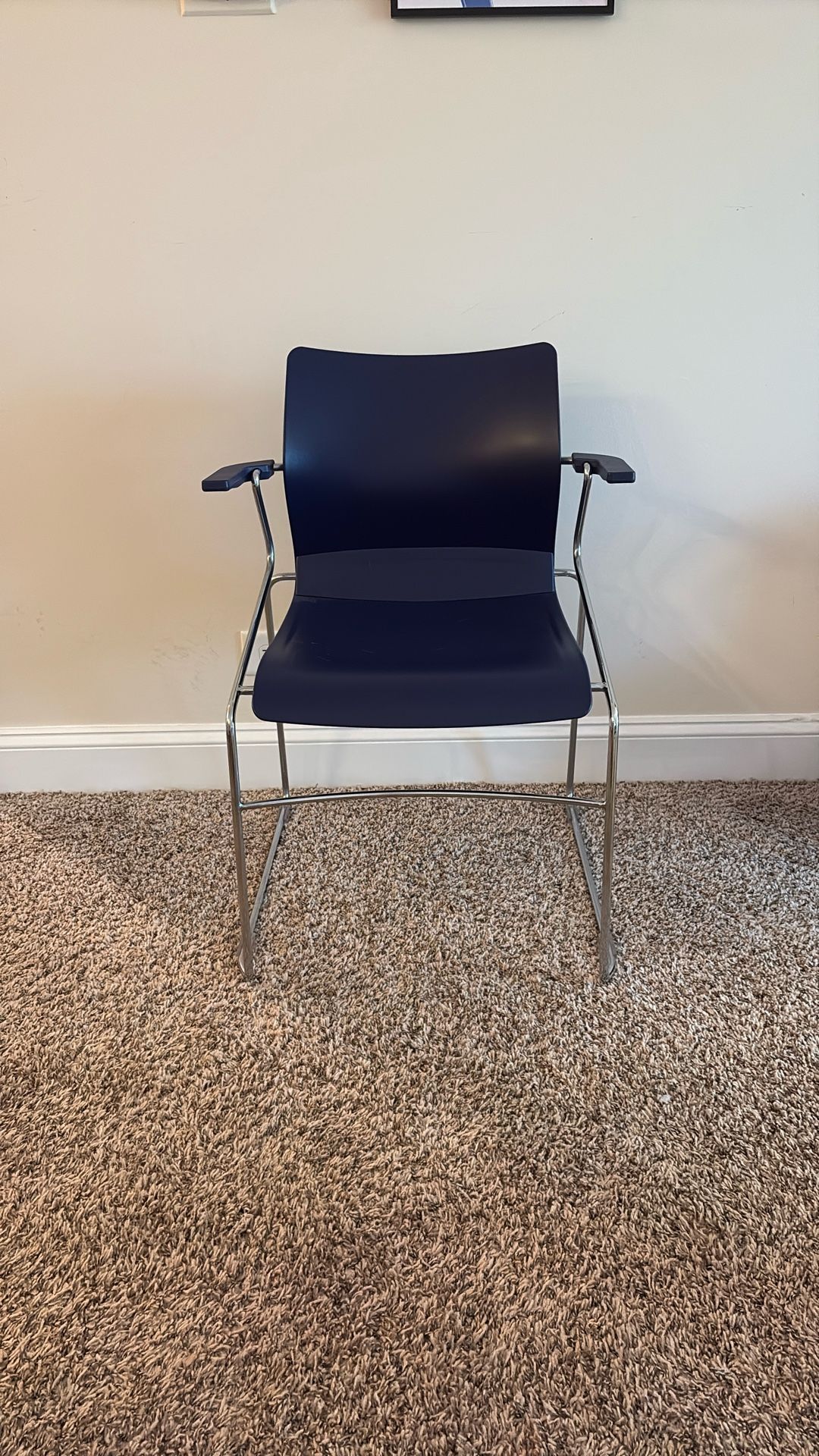 SIDIZ Chair