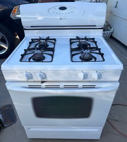 GAS STOVE