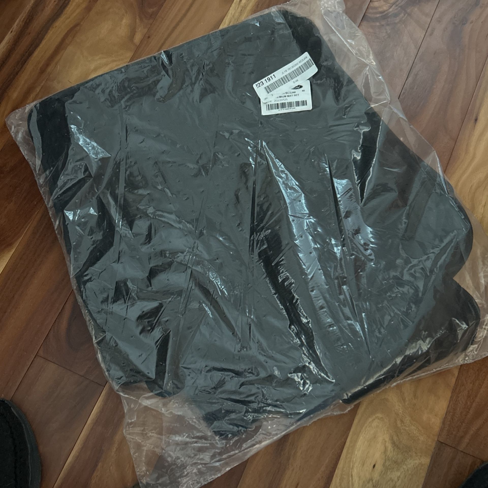 Ford Floor Mats JL1B78130D00 AC32T5