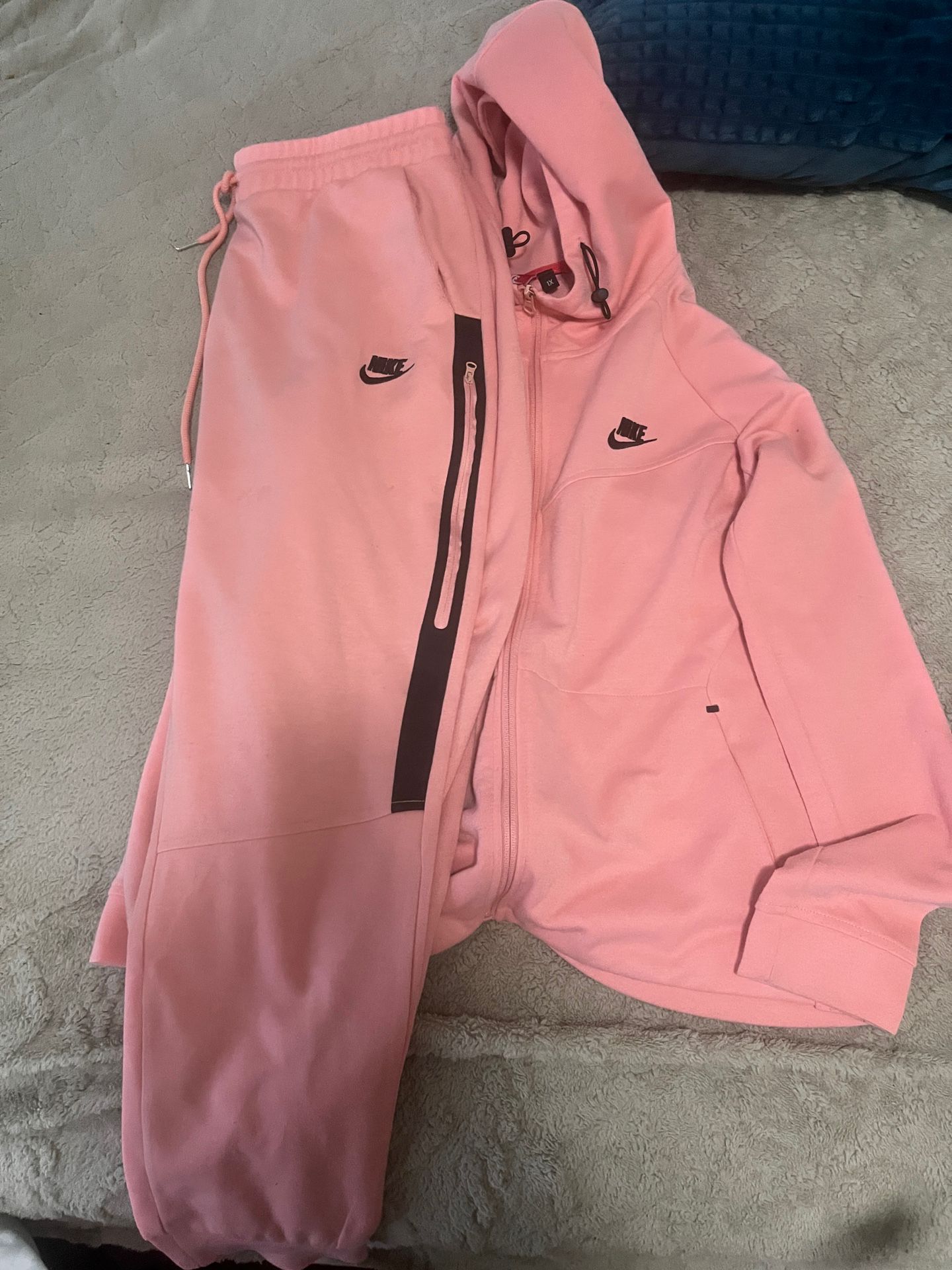 Nike Tech Fleece (pink)