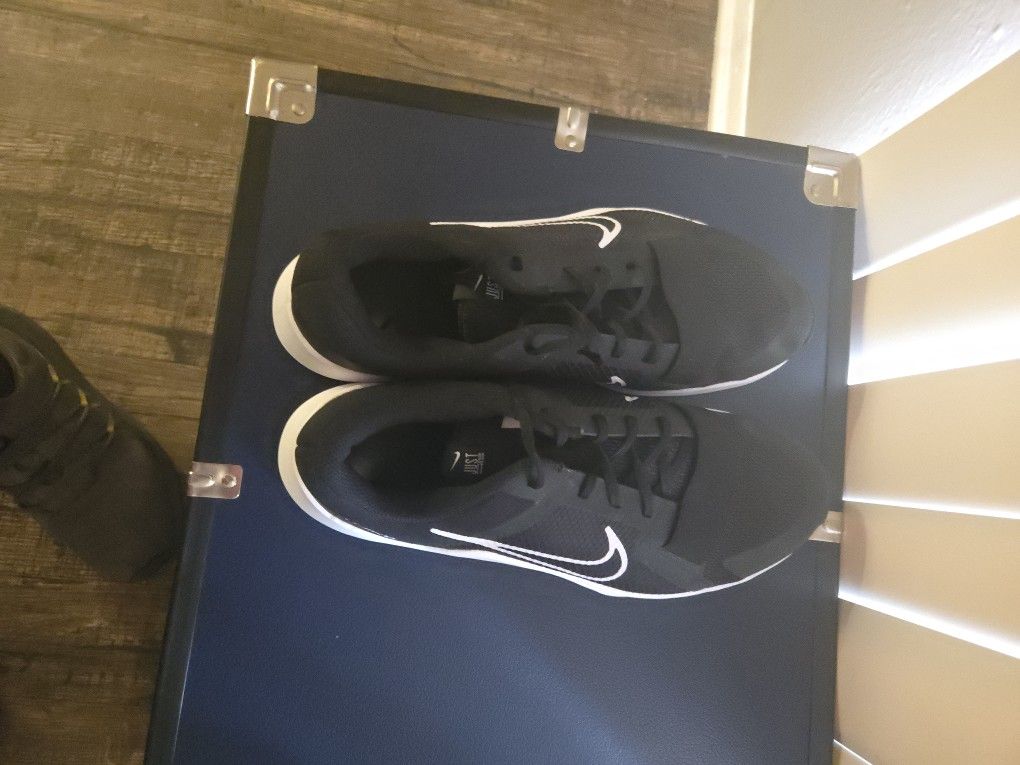 Shoes And PRINTER FOR SALE