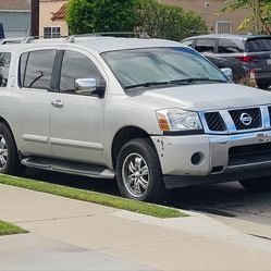 2004 Nissan armada Pathfinder edition