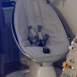 4moms Mamaroo Swing 