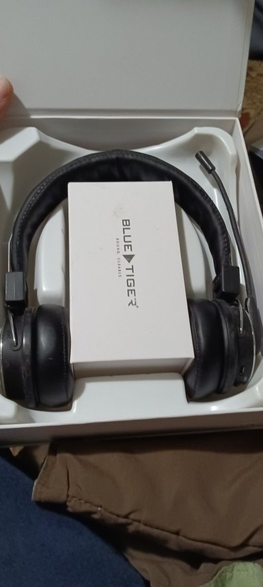 Blue Tiger Duel Elite Bluetooth Headset 