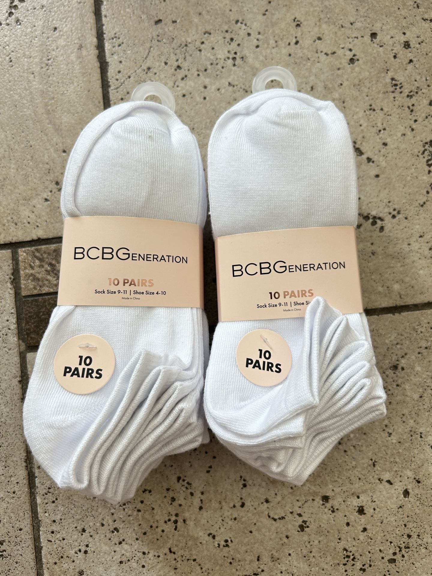 NWT BCBGeneration women socks - 20 Pairs