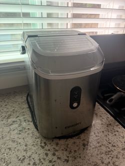 Ice maker