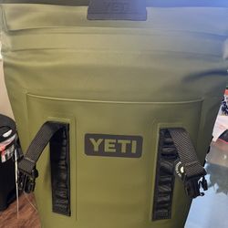 Yeti Hopper M12 Backpack Cooler