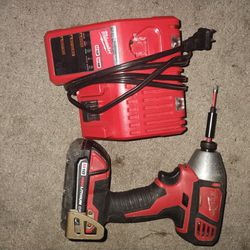 MILWAUKEE M18 IMPACT DRIVER KIT W/BATTERY & CHARGER 