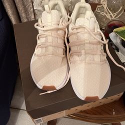 Tennis Shoes