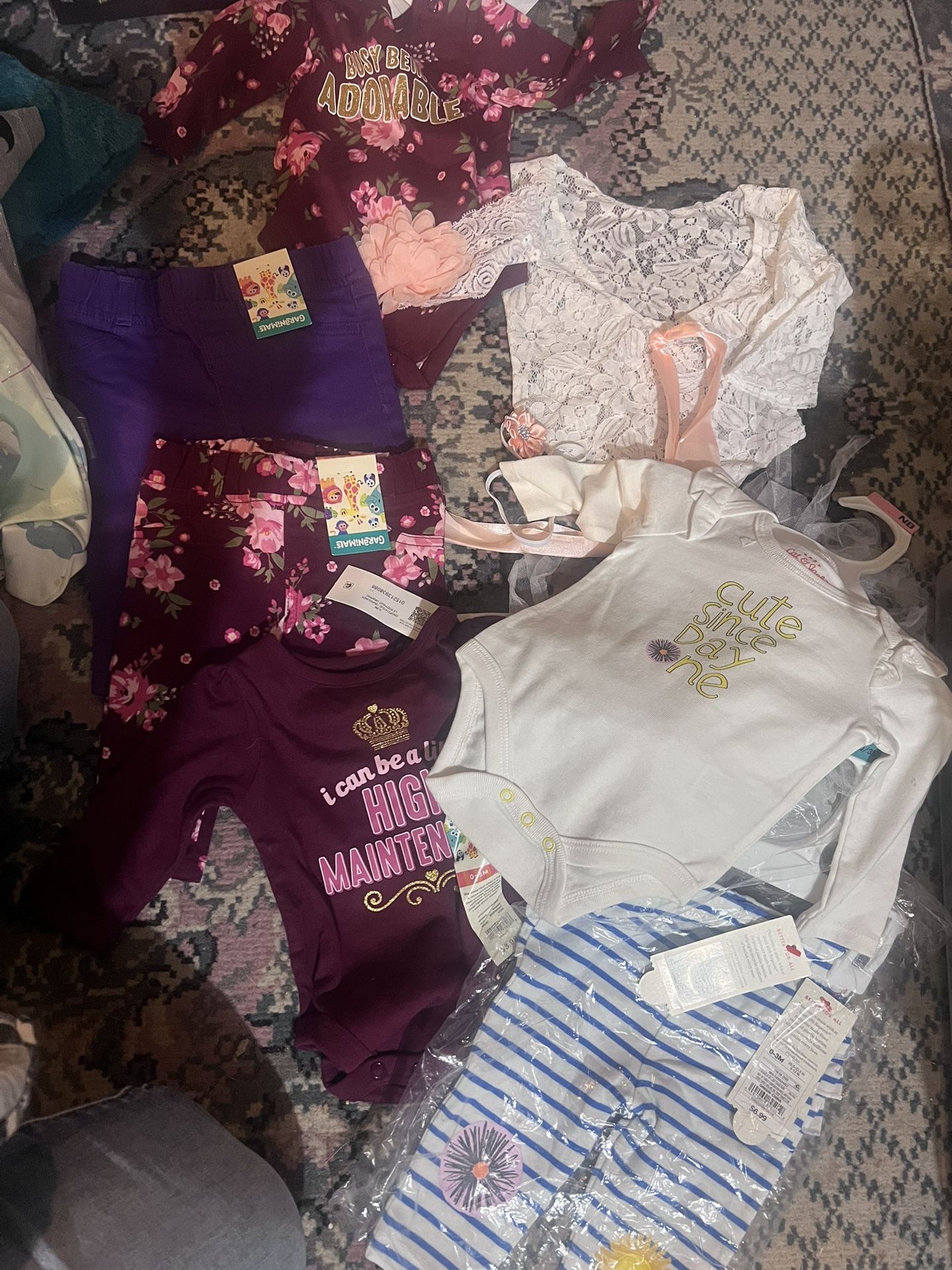 Baby Girl Bundle 0-3 Months $15