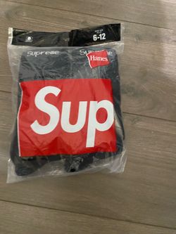 Supreme socks