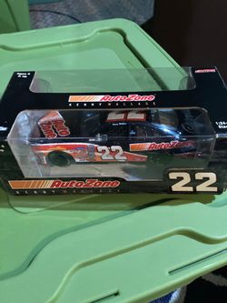 Kenny Wallace autozone car 1/24