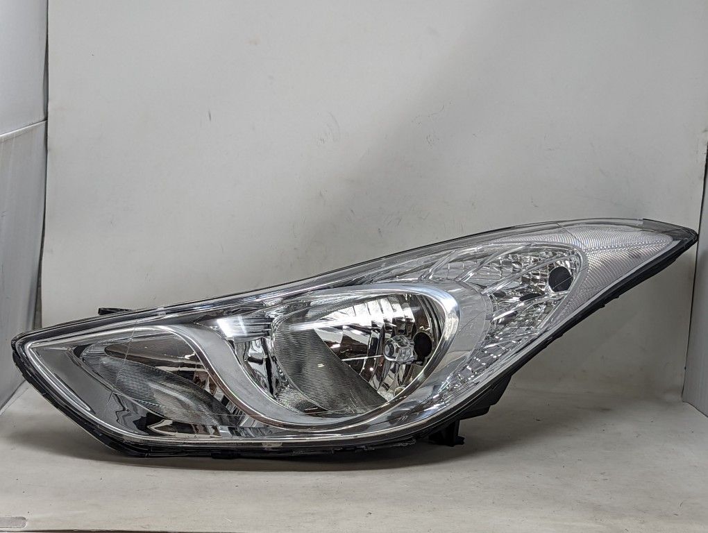 2011-2013 Hyundai Elantra Headlights