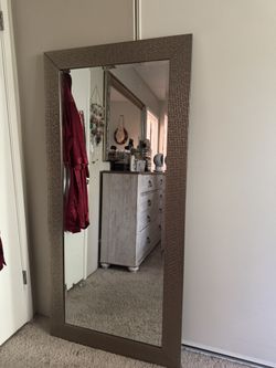 Kirkland Mirror