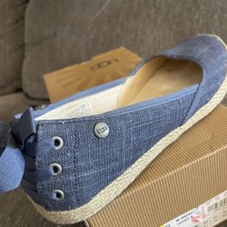 Uggs $20 Size 8.5
