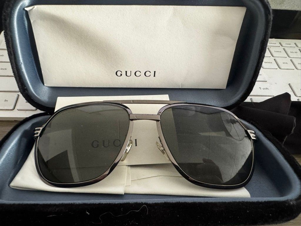Original Gucci Sunglasses Box, Documents