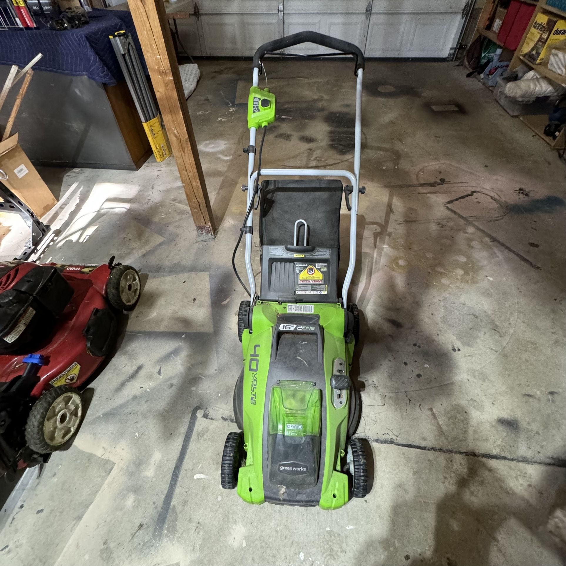 Greenworks 40V 16" Cordless Lawn Mower