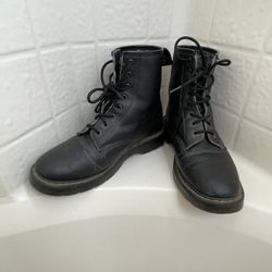 Vegetarian Shoes Brand Solovair Made Boots 