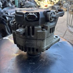 2014 Nissan Titan 5.6 Alternator 