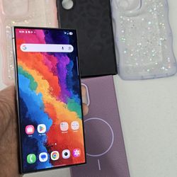 Samsung Galaxy S24 Ultra – Black – Factory Unlocked – Like New  256GB