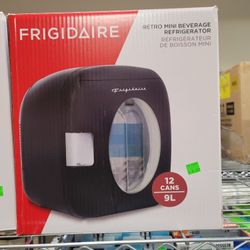 12 can mini fridge

$34 FIRM