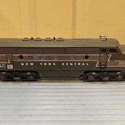 One Lionel 2344 New York Central F3 A Diesel Locomotive - $250 (Smithtown)