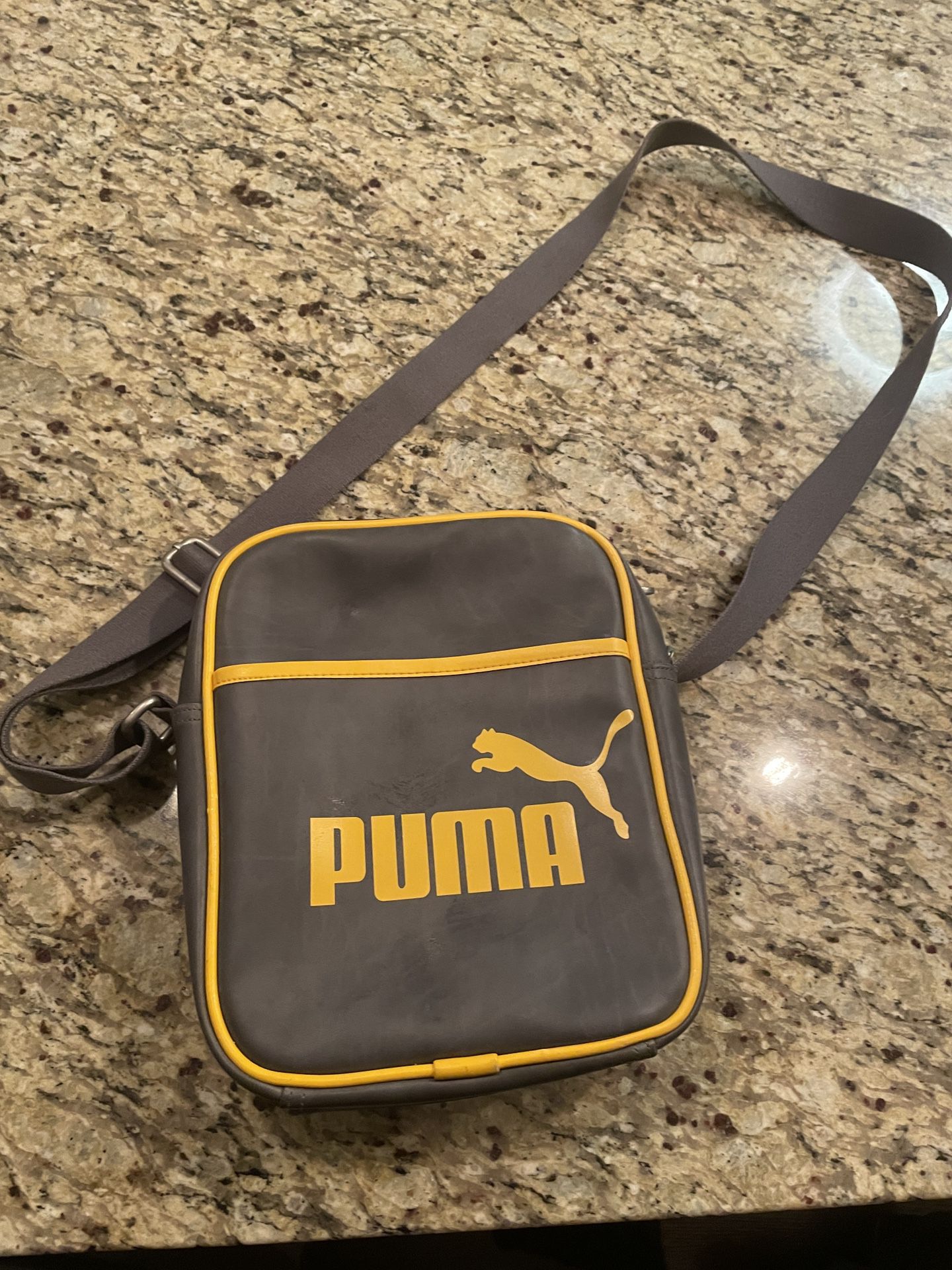 Unisex Puma Crossbag $15
