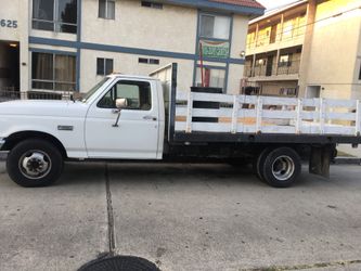 Ford 1989 F350 165k millas buenas condiciones. No dompe