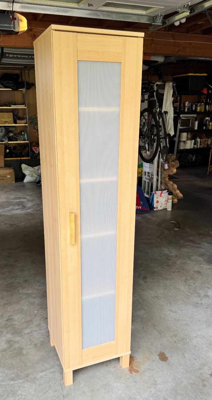 Standing Cabinet