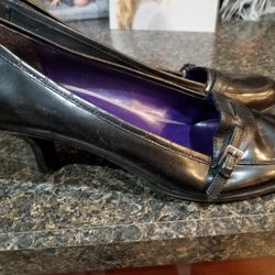 Women's 8 George black heels