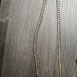 Thin Gold Chain 