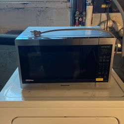 Panasonic 1200 Watts Inverter(microwave)