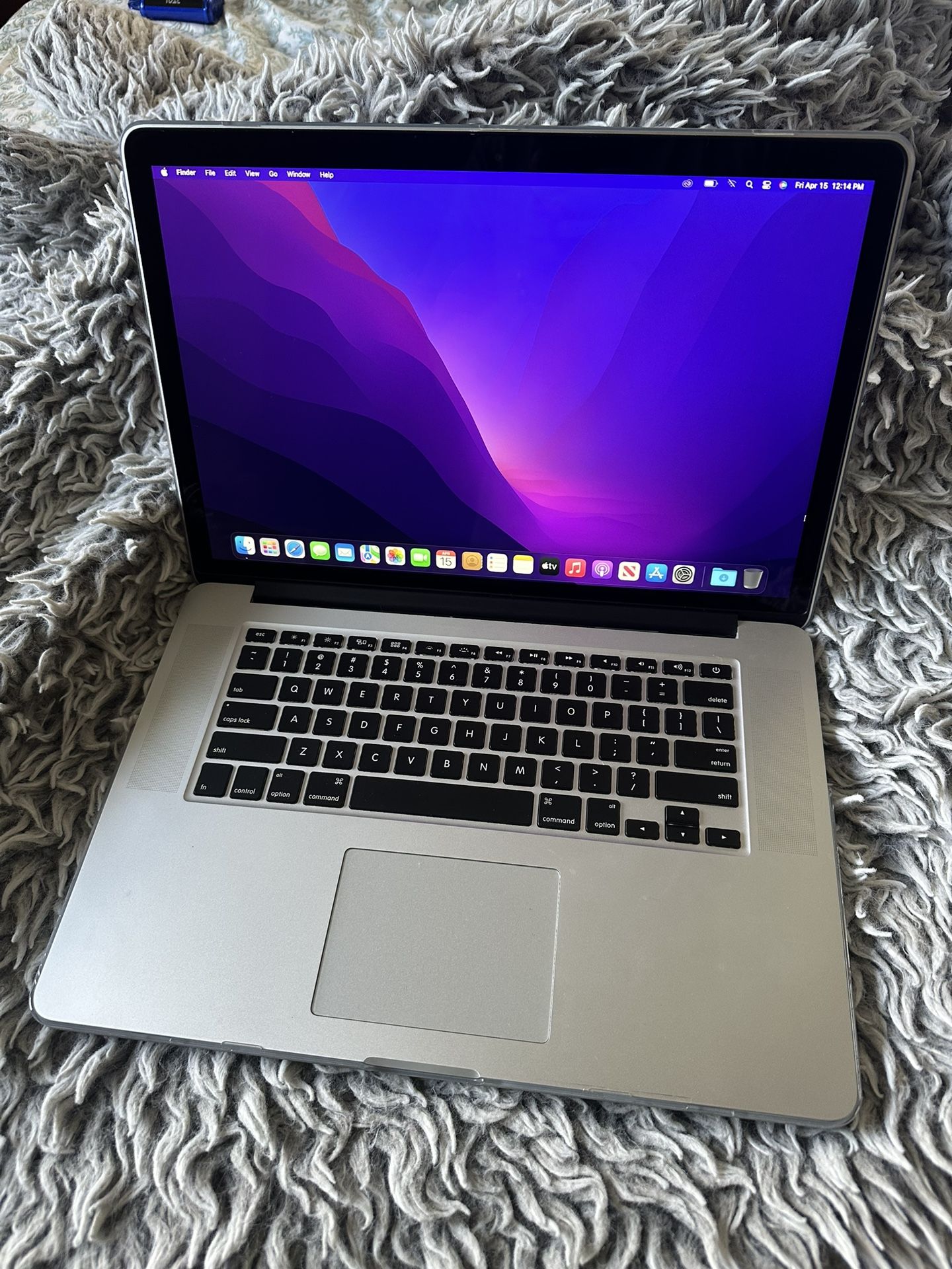 MacBook Pro 15” Like New W/ MS Office Suite, Final Cut Pro X, Logic Pro X, Photoshop And Illustrator!